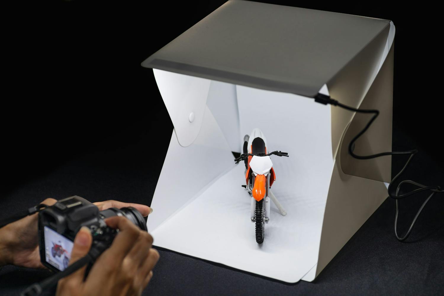 shutterstock 1402290260 Litet ljustält.